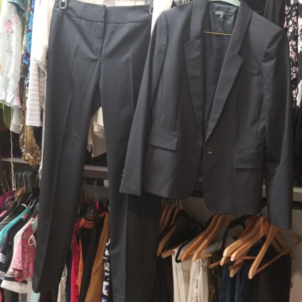 Antonio Melani woman suit